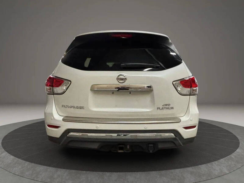 2016 Nissan Pathfinder Platinum