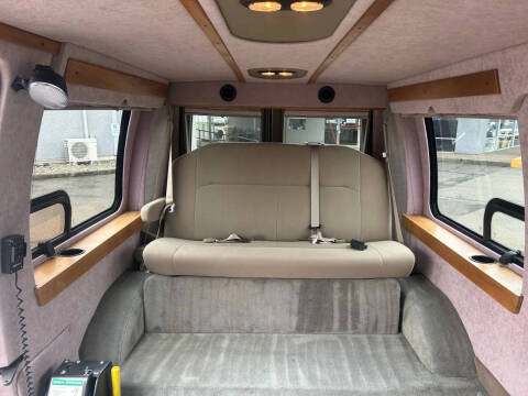 2008 Ford E-Series E-250 SD