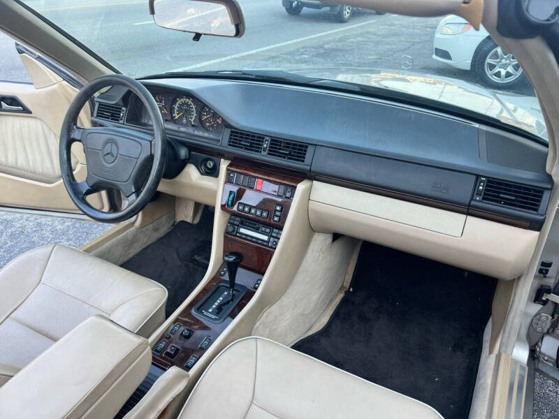 1995 Mercedes-Benz E-Class E 320