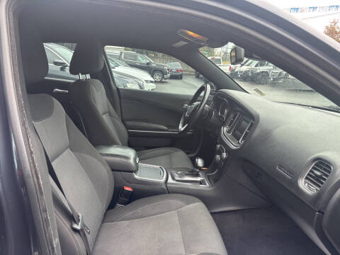 2017 Dodge Charger SE