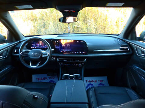 2024 Chevrolet Traverse LT