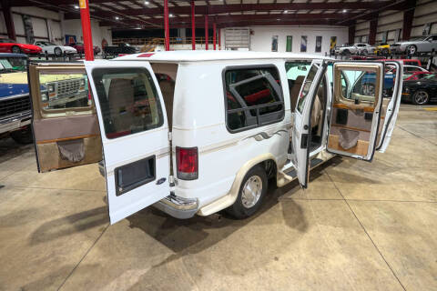 2002 Ford E-Series E-150