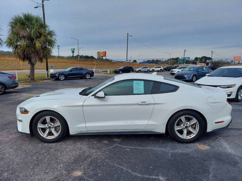 2022 Ford Mustang EcoBoost