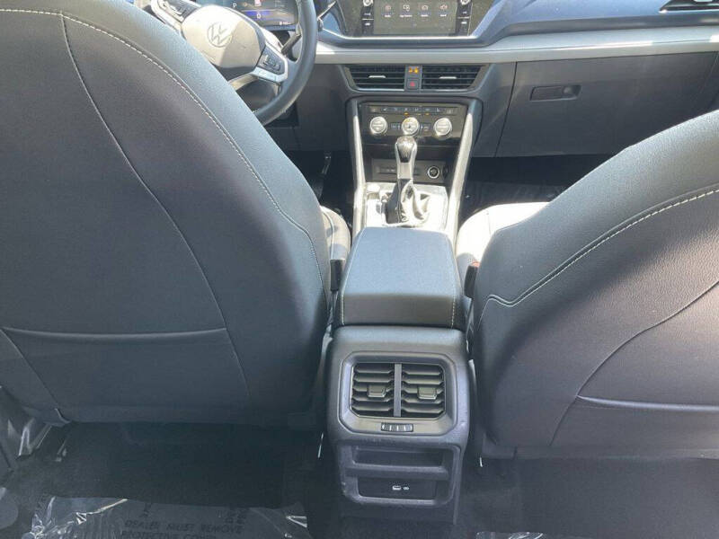 2024 Volkswagen Taos SE