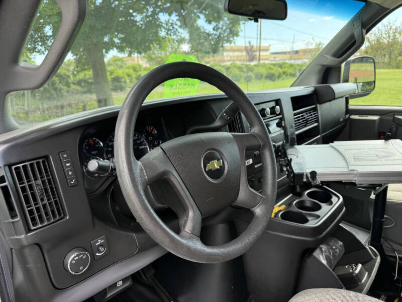 2017 Chevrolet Express 2500