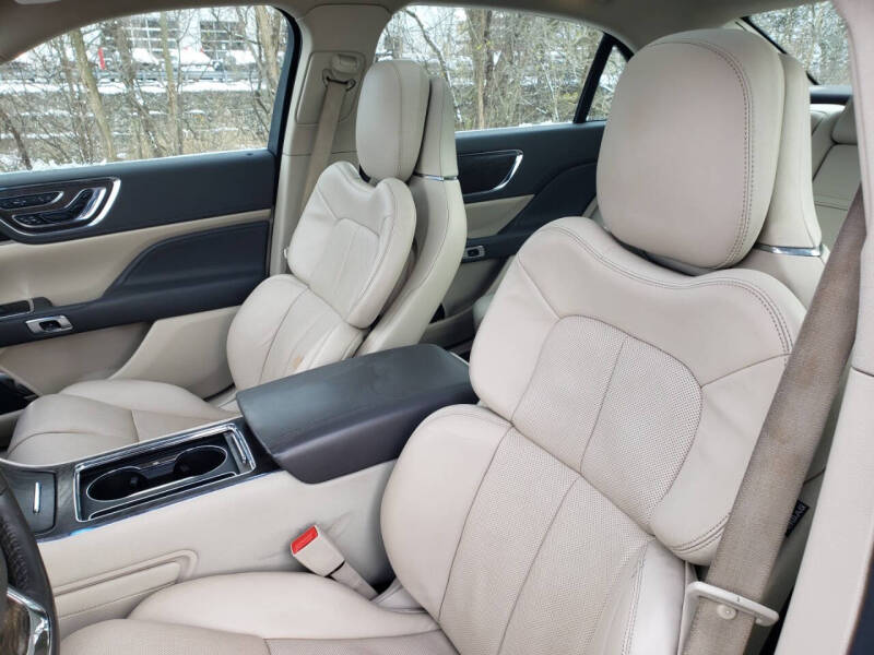 2019 Lincoln Continental Reserve