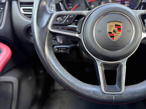 2020 Porsche Macan