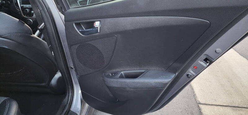 2016 Hyundai Veloster