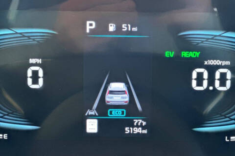 2025 Kia Niro SX