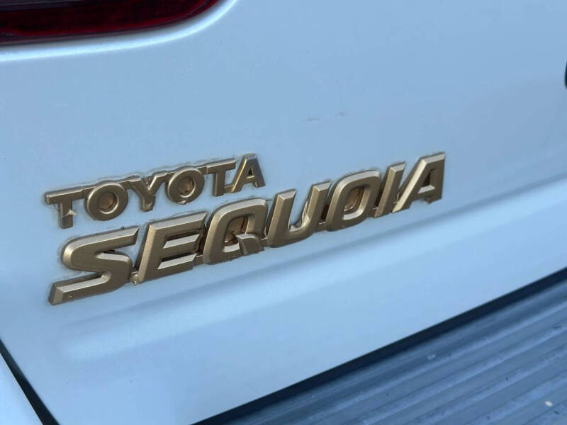 2005 Toyota Sequoia Limited