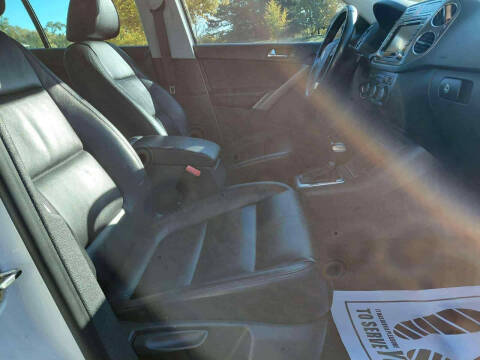 2009 Volkswagen Tiguan SEL 4Motion