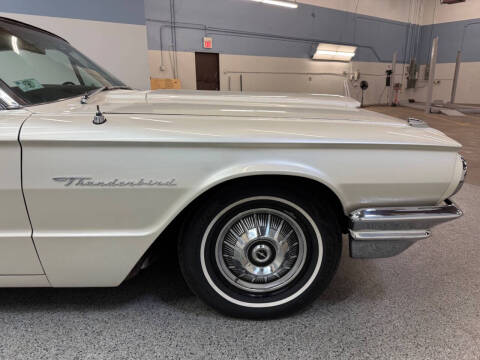1964 Ford Thunderbird