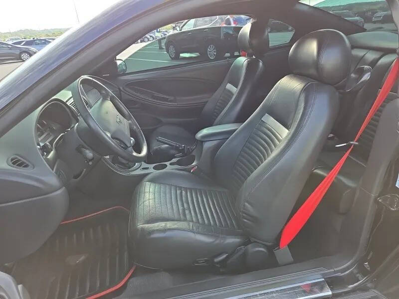 2004 Ford Mustang Mach 1 Premium