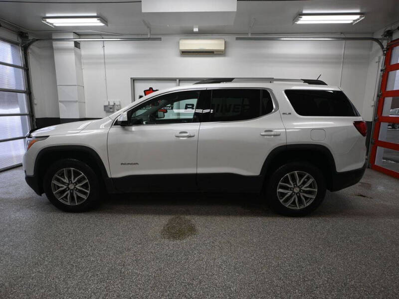 2017 GMC Acadia SLE-2