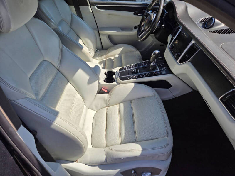 2018 Porsche Macan GTS