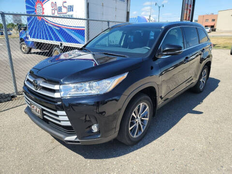 2019 Toyota Highlander for sale at CFN Auto Sales in West Fargo ND