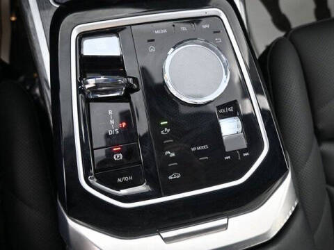 2023 BMW 7 Series 740i