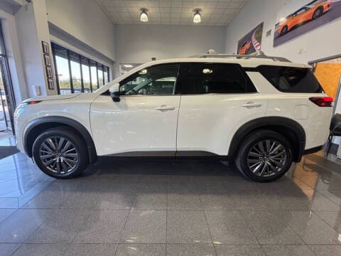 2024 Nissan Pathfinder SL