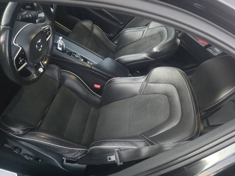 2016 Volvo XC90 T8 eAWD R-Design