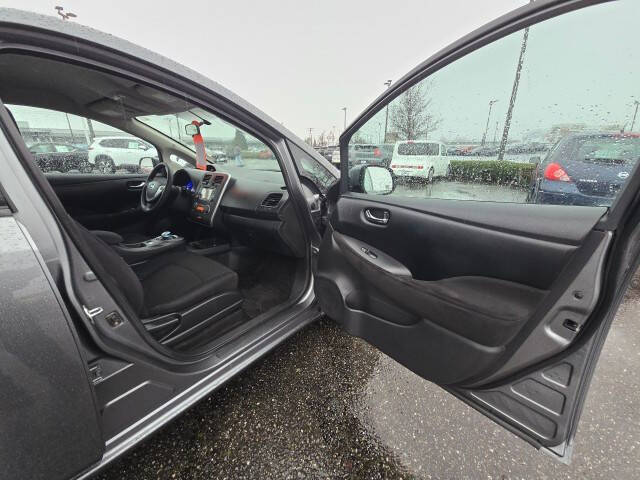 2016 Nissan LEAF S-24