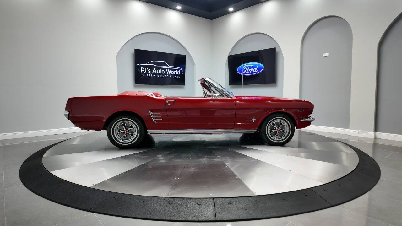 1966 Ford Mustang 4