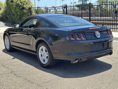 2014 Ford Mustang V6