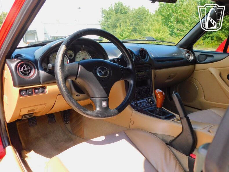 2002 Mazda MX-5 Miata LS