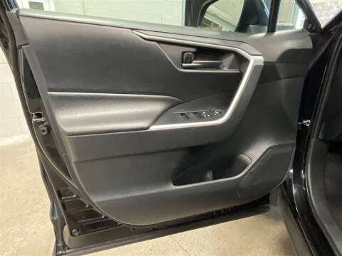 2019 Toyota RAV4 Hybrid LE