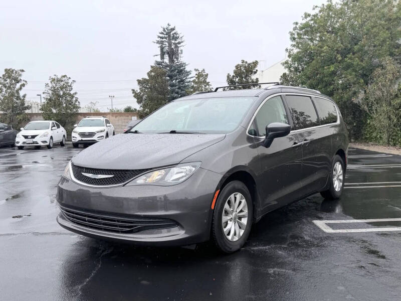 2017 Chrysler Pacifica Touring