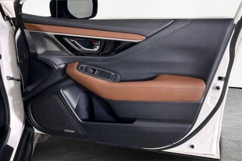 2022 Subaru Outback Touring XT