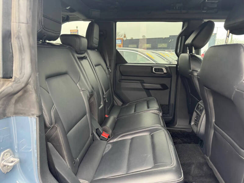 2025 Ford Bronco Outer Banks