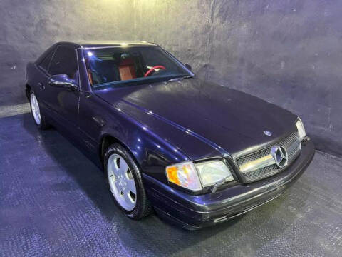 2000 Mercedes-Benz SL-Class for sale at CLASSIC MOTOR CARS in West Allis WI