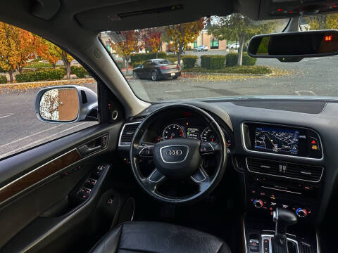 2016 Audi Q5 2.0T quattro Premium Plus