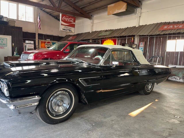 1965 Ford Thunderbird