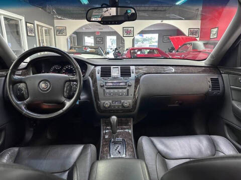 2011 Cadillac DTS Luxury Collection