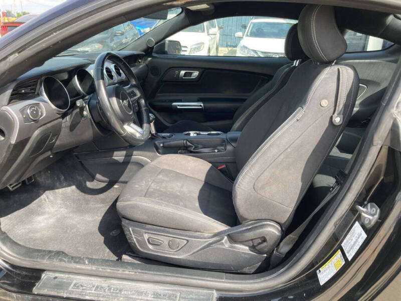 2020 Ford Mustang EcoBoost