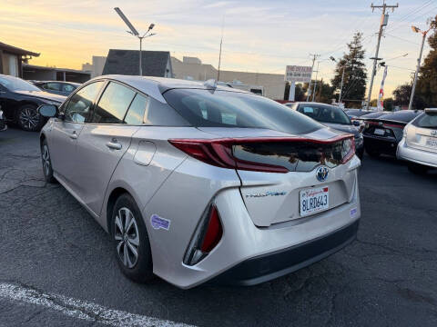 2019 Toyota Prius Prime Plus