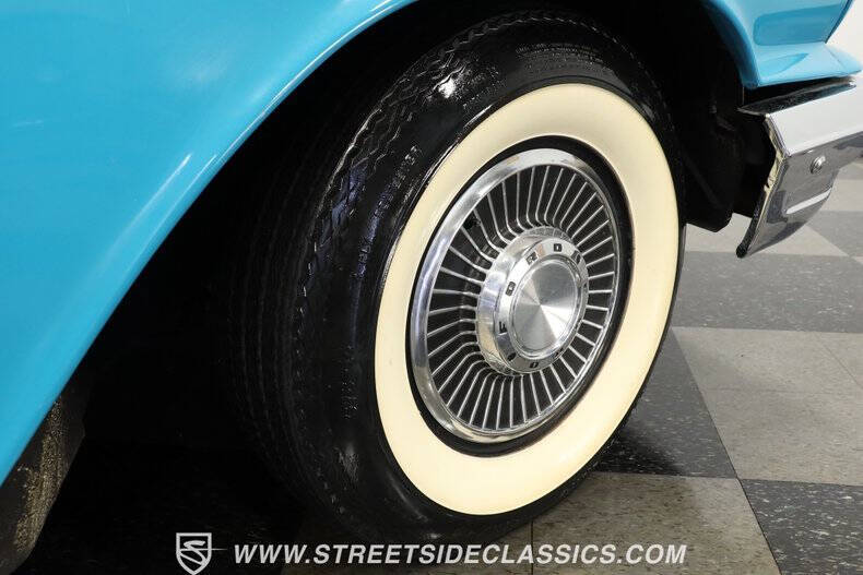 1958 Ford Thunderbird