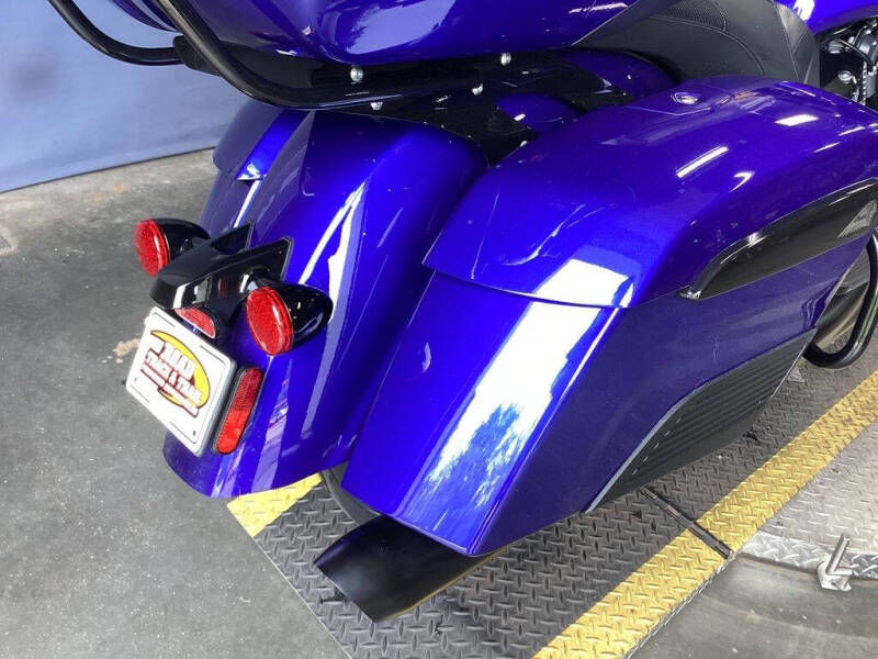 2022 Indian Pursuit Dark Horse Spirit Blue