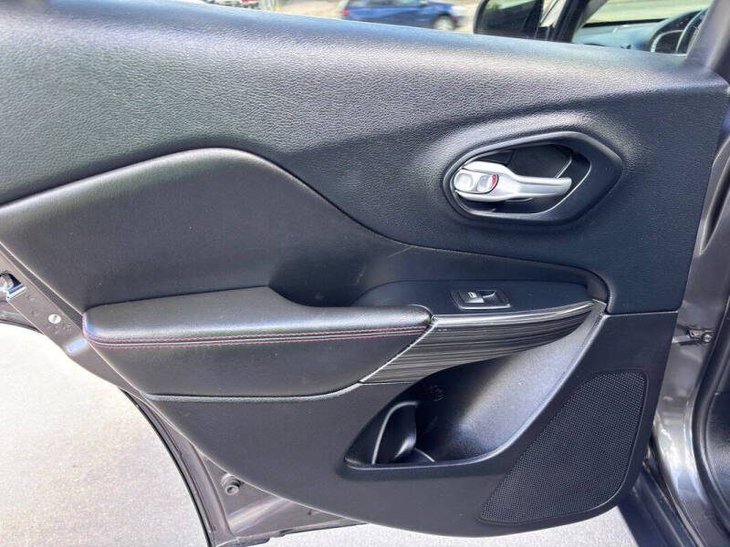 2015 Jeep Cherokee Trailhawk