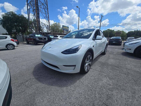 2023 Tesla Model Y Long Range Photo
