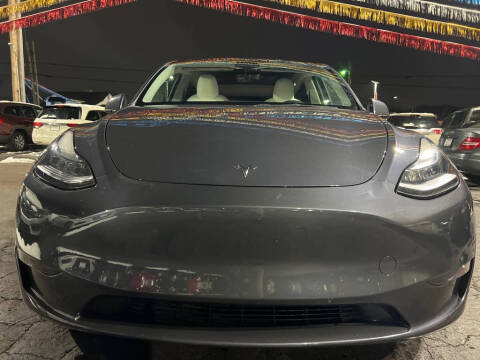 2023 Tesla Model Y Long Range