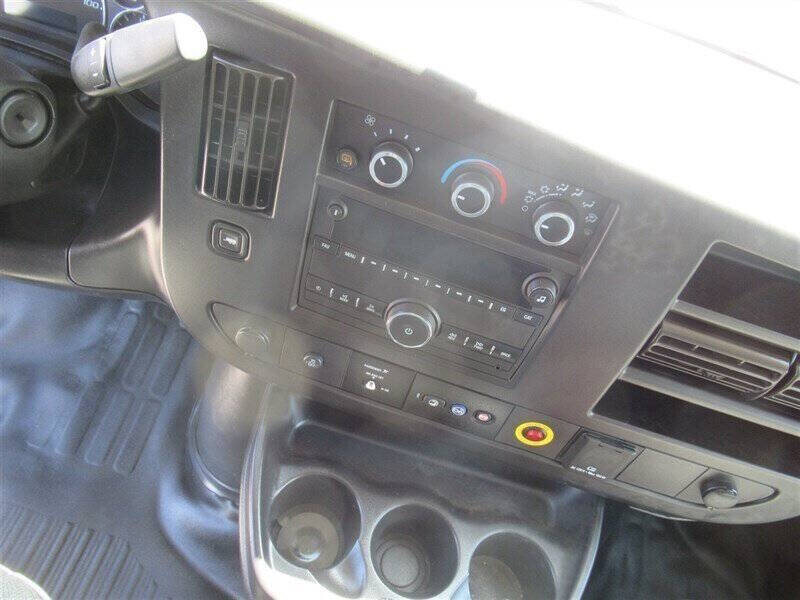 2022 Chevrolet Express 2500