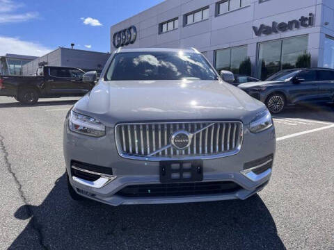 2025 Volvo XC90 B6 Plus Bright Theme 7P