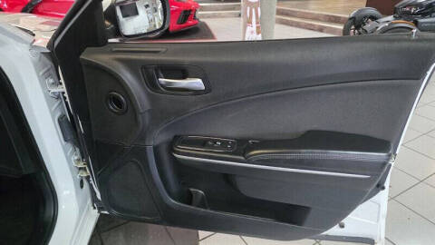 2016 Dodge Charger SE