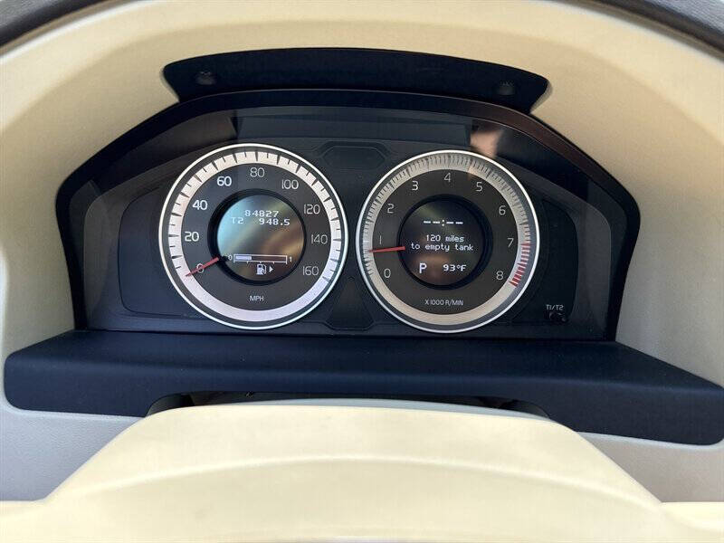 2011 Volvo XC70 T6