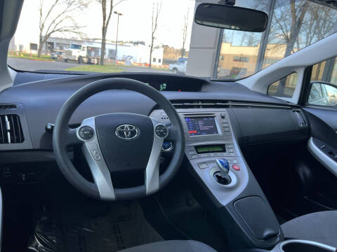 2013 Toyota Prius Two
