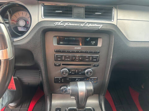 2012 Ford Mustang V6 Premium