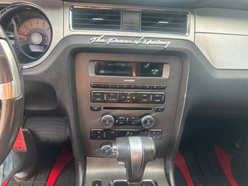2012 Ford Mustang V6 Premium