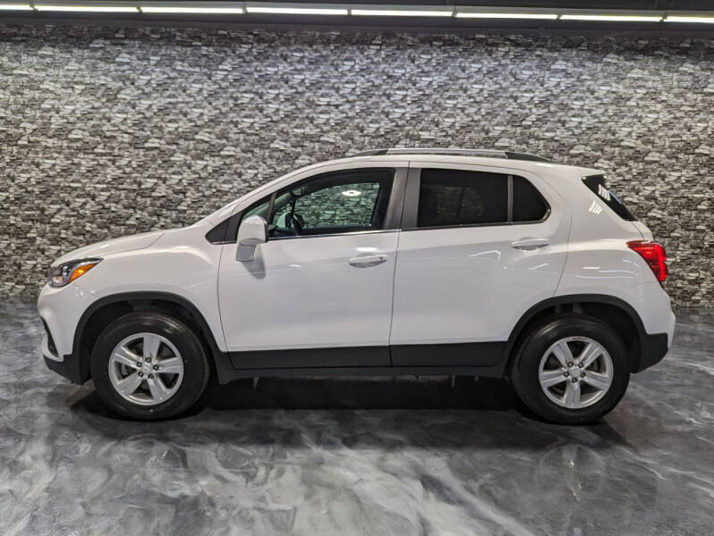 Used 2019 Chevrolet Trax LT with VIN 3GNCJPSB1KL221993 for sale in Detroit, MI